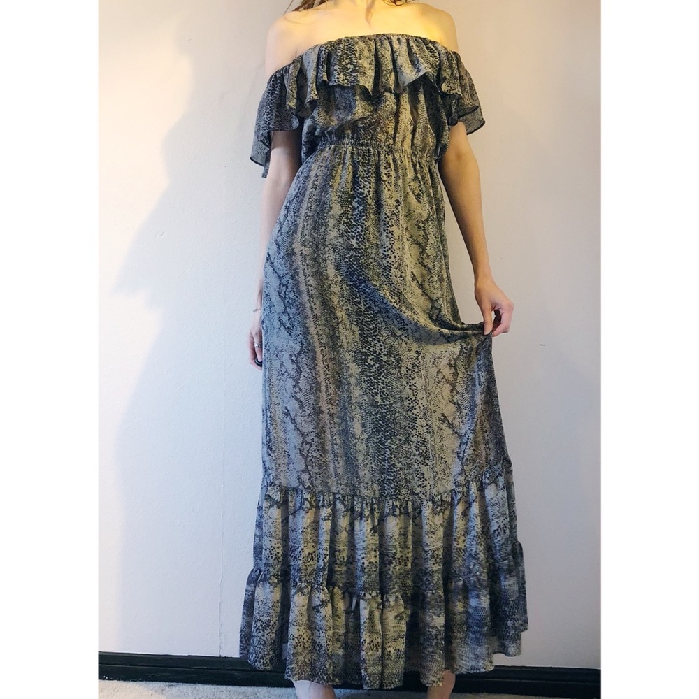 Off the shoulder Maxi dress